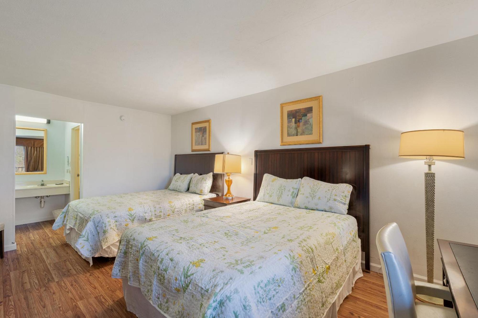 Williamsburg Suites エクステリア 写真