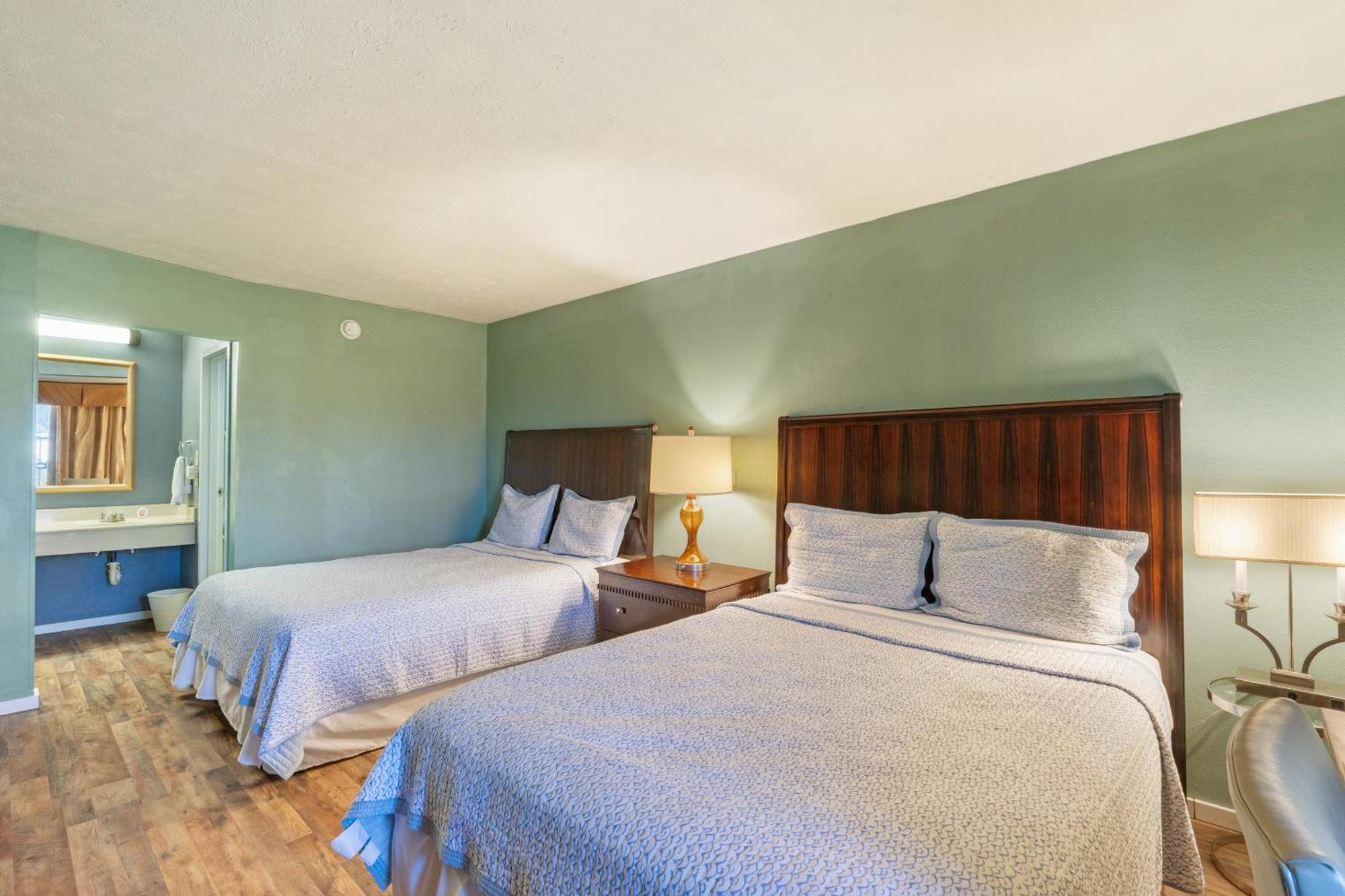 Williamsburg Suites エクステリア 写真